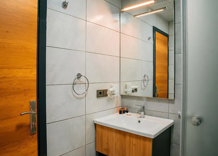 فندق Burc Airport ترابزون